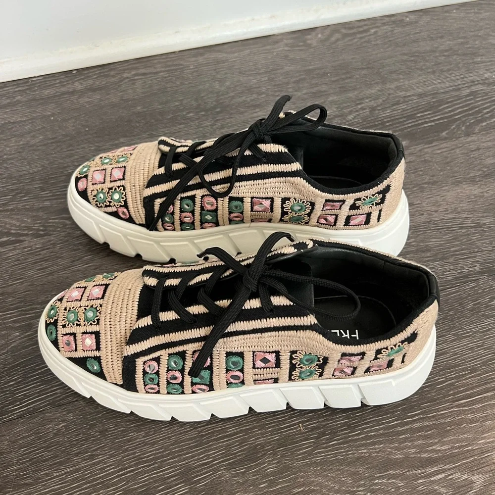 NWOT Free People “Catch Me If You Can” Crochet Platform Sneakers
